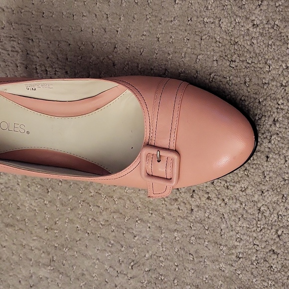 Pink Aerosole heels - Picture 2 of 5